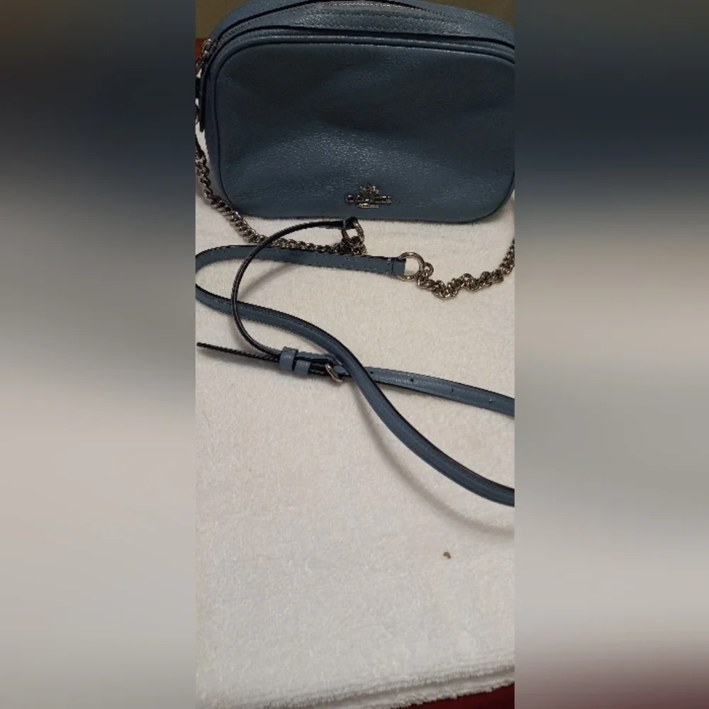 COPY - Coach Crossbody, medium size and blue. - Picture 5 of 8